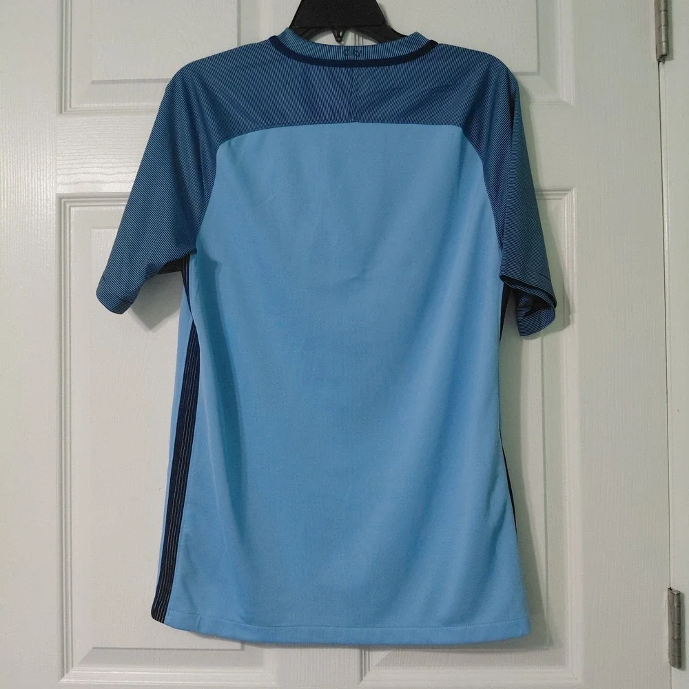 Manchester City Nike Shirt 2016-2017 Football Soccer Jersey Size Small Dri Fit